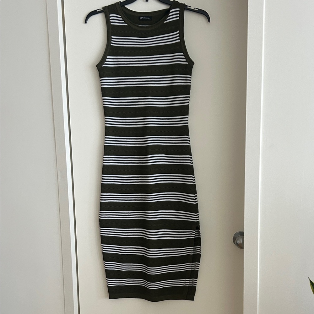 Elegant Striped Midi Dress - Olive and White